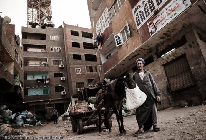 Город Мусорщиков, так называют этот квартал Каира ( 46 фото)