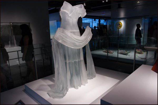 Музей стекла в Нью-Йорке (22 фото)