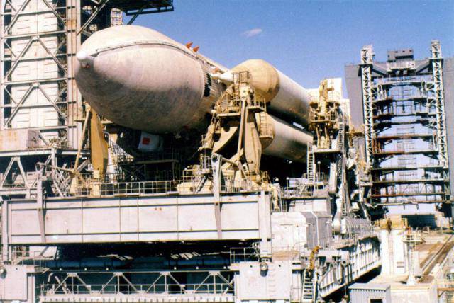 Редкие фотографии космического корабля "Буран"