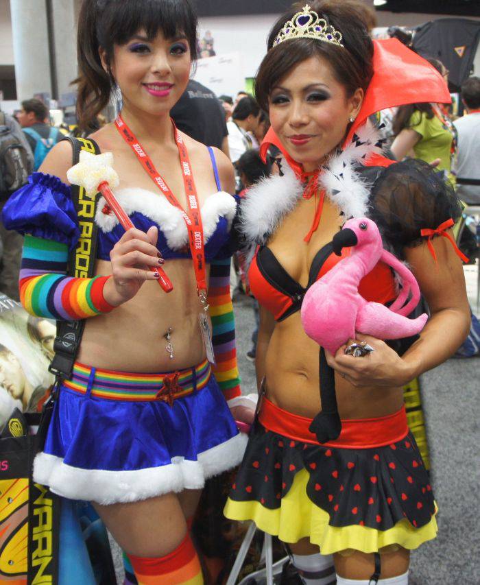 Девушки с международного фестиваля Comic-Con 2011