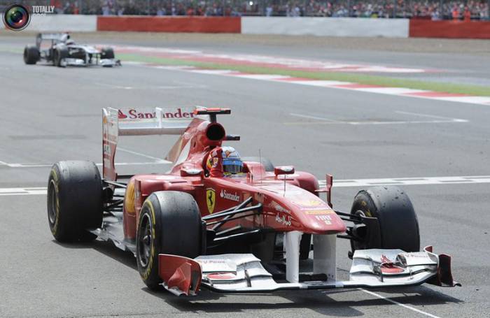 Формула 1 Гран-При в Великобритании (39 фото)