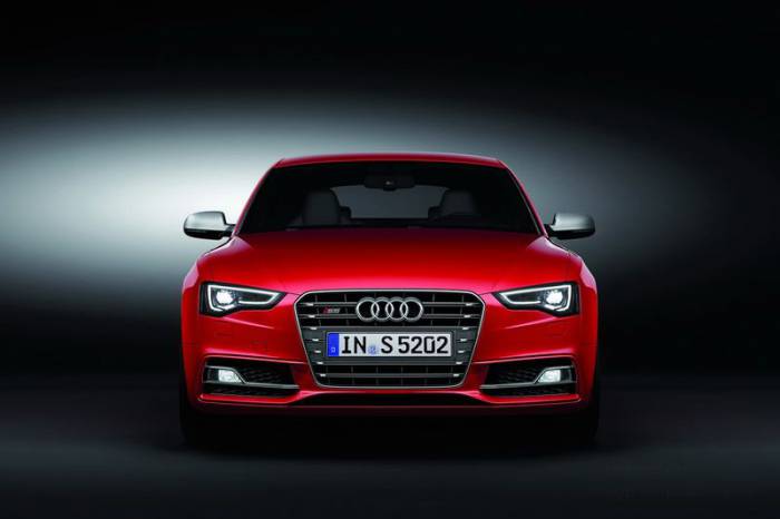   Audi A5   (120 )