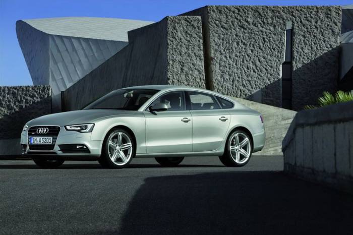   Audi A5   (120 )