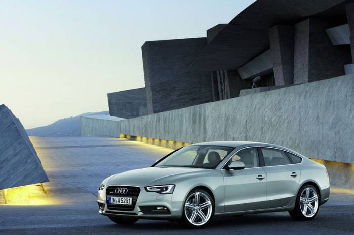   Audi A5   (120 )