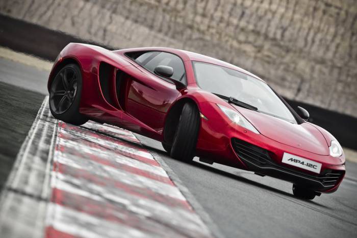 McLaren MP4-12C  (40 )