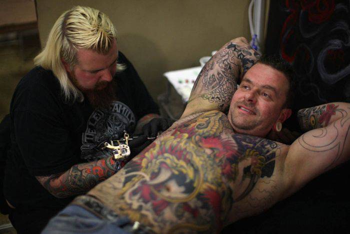 Крупнейший съезд мастеров татуировки