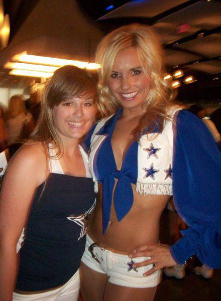 Девушки из группы поддержки Dallas Cowboys