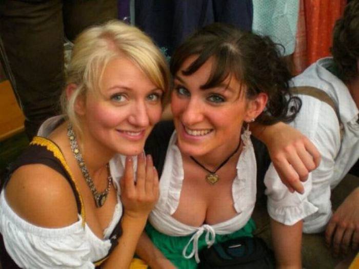 Баварские девушки с Октоберфеста (38 фото)