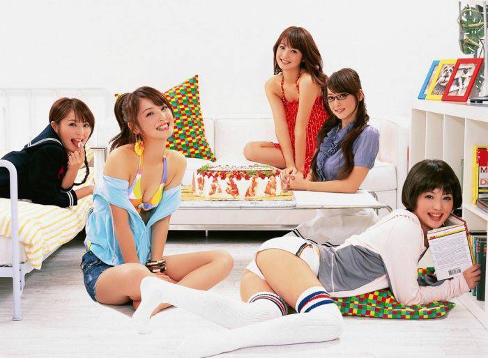 Подборка красивых азиатских девушек (90 фото)