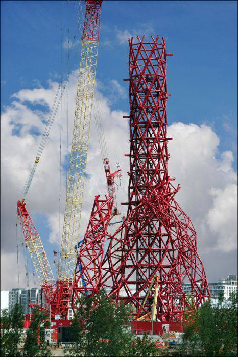 ArcelorMittal Orbit   (17 )