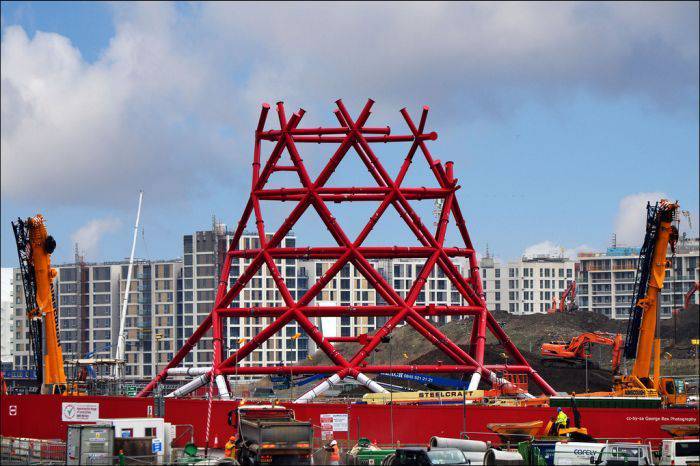 ArcelorMittal Orbit   (17 )