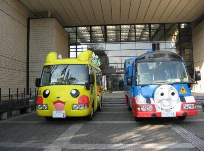Необычные школьные автобусы в Японии