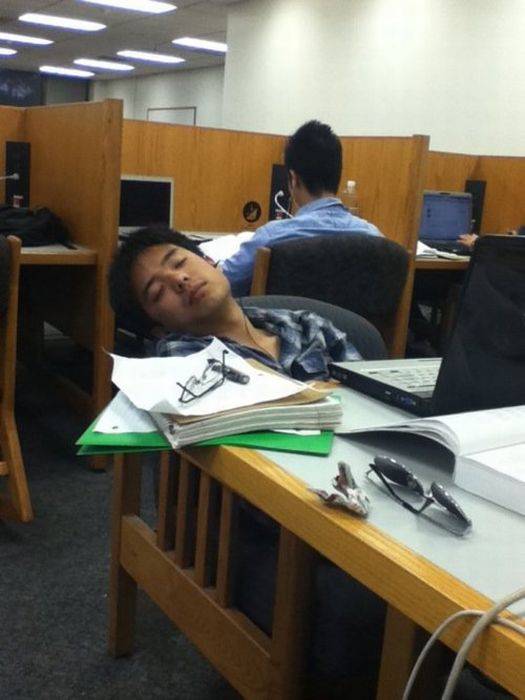 Спящие студенты Китая