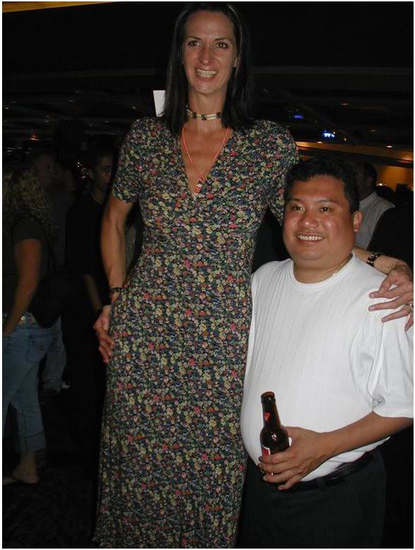 Слишком высокие девушки (50 фото)