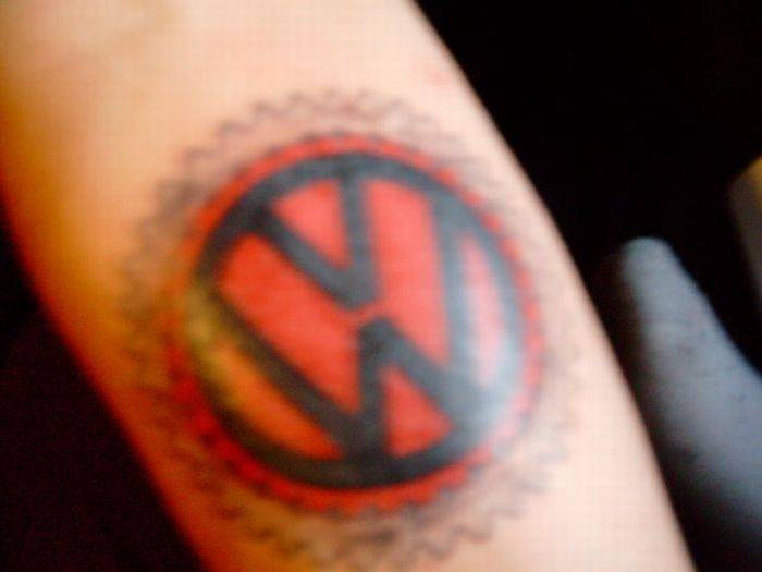 Татуировки в честь Volkswagen (23 фото)