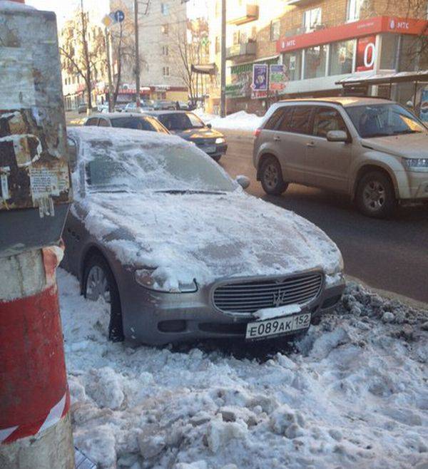   Maserati Quattroporte (3 )