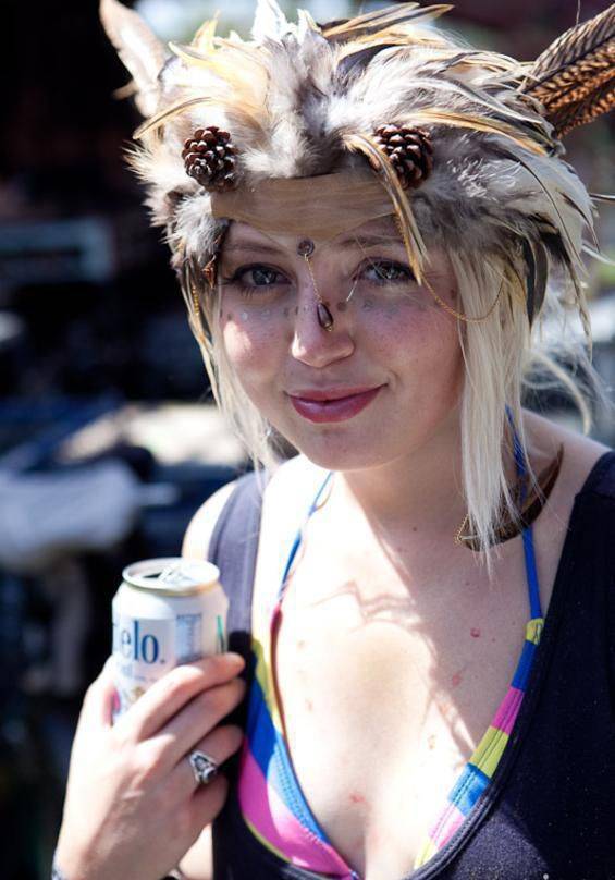     Coachella (86 )