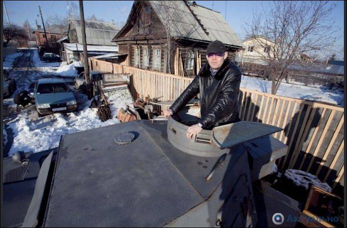 Житель Свердловской области построил танк своими руками (12 фото)