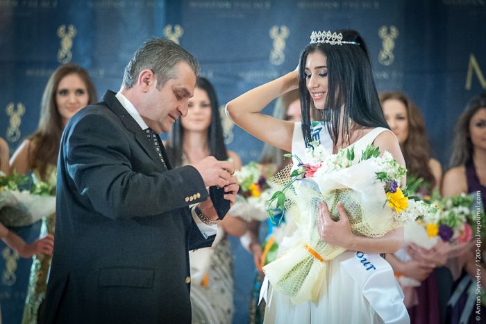 Участницы конкурса "Королева Украины" (147 фото) Участницы конкурса "Королева Украины" (147 фото)
