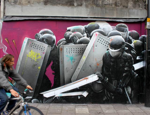 Потрясающе реалистичное граффити в мире (26 фото)