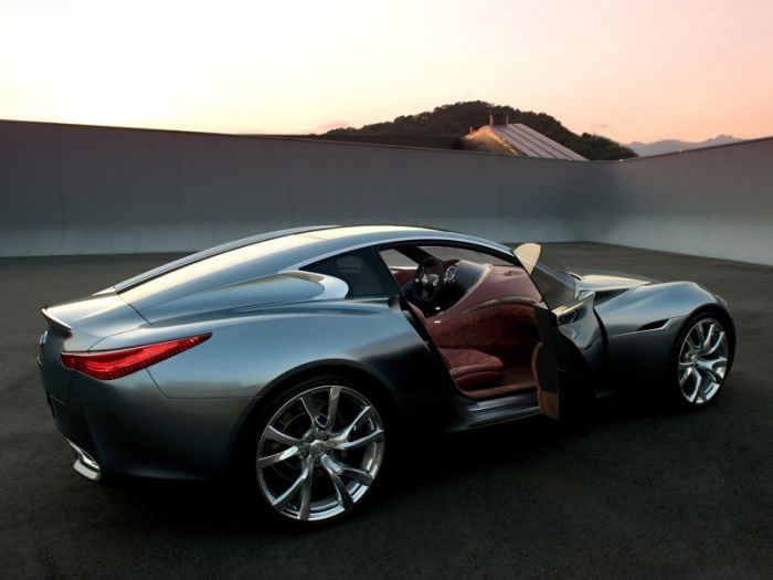 Infiniti Essence Concept