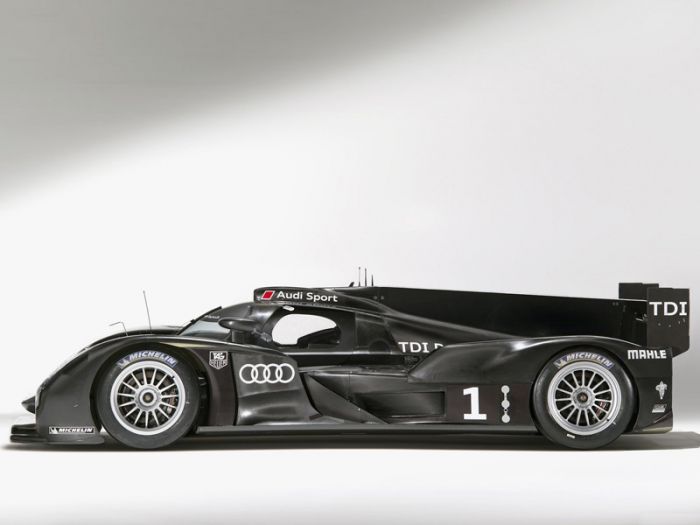 Audi R18