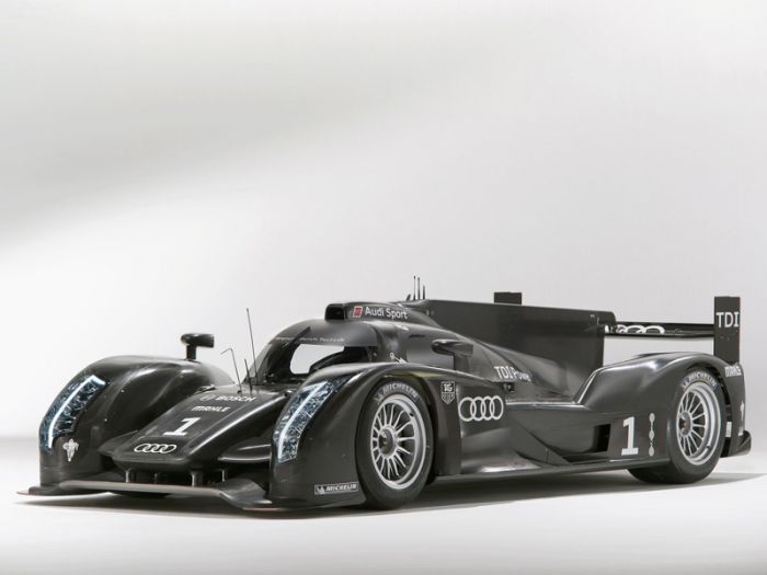 Audi R18