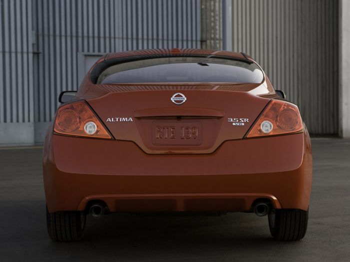 Nissan Altima Coupe (2010)