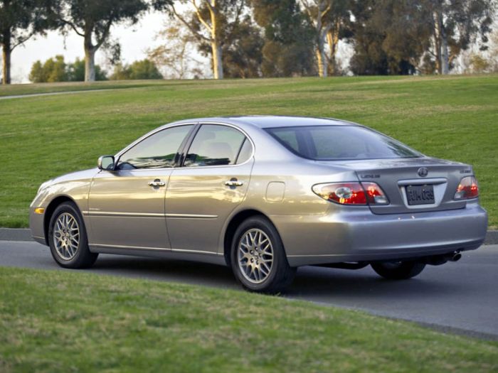 Lexus ES