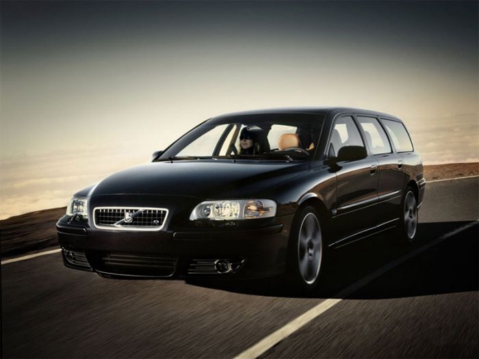 Volvo V70 R