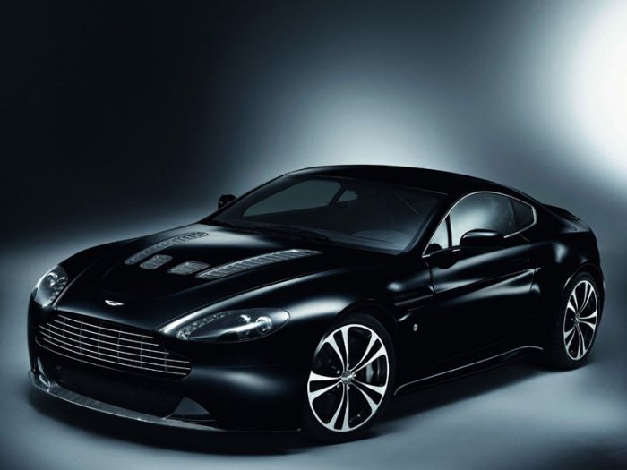 Aston Martin V12 Vantage