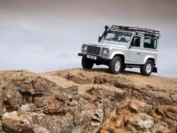 Land Rover Defender 90