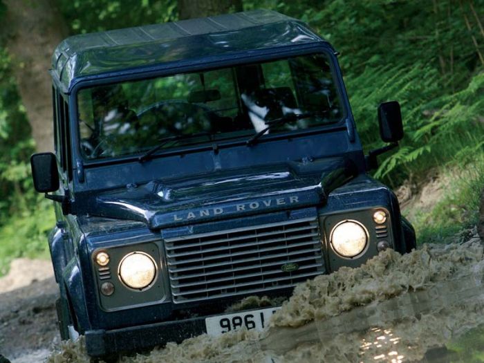 Land Rover Defender 110