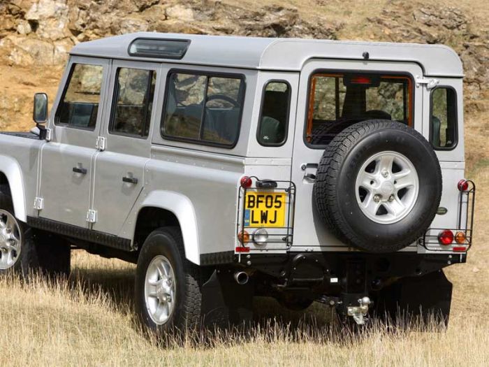 Land Rover Defender 110