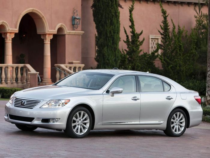 Lexus LS460