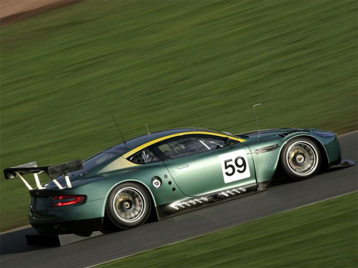 Aston Martin DBR9