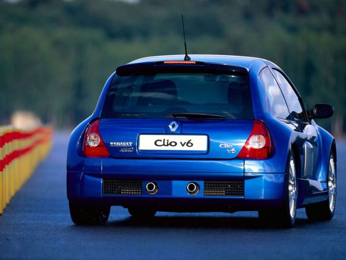 Renault Clio V6