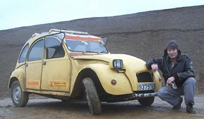  Citroen 2CV   (6 )