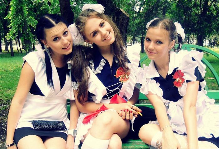 Выпускники школ 2012 (180 фото)