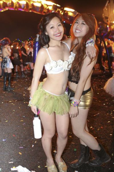 Девушки с Electric Daisy Carnival (50 фото)