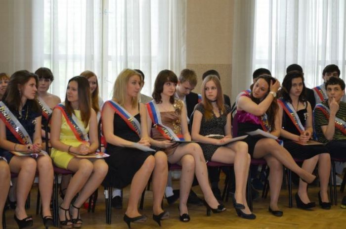Очаровательные выпускницы 2012 (45 фото)