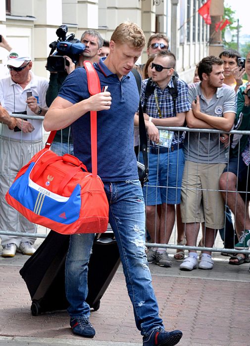 Как сборная России покидала Евро 2012 (16 фото)