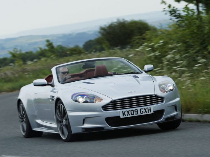 Aston Martin DBS Volante