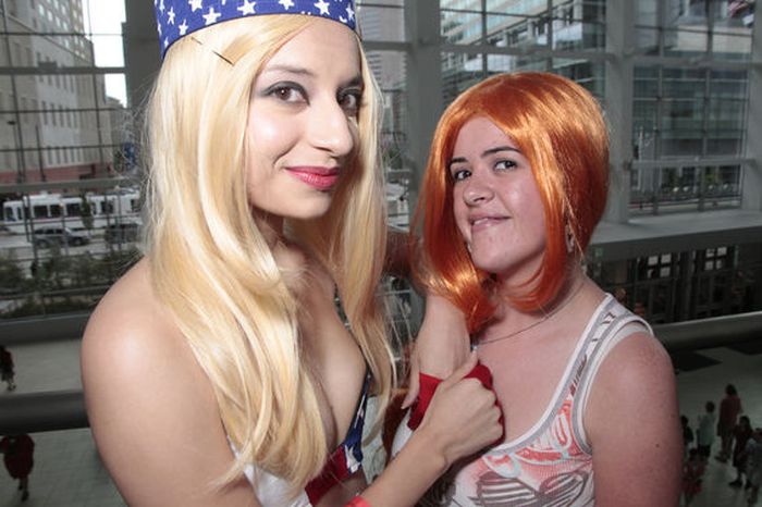 Девушки с фестиваля Comic Con 2012 (67 фото)