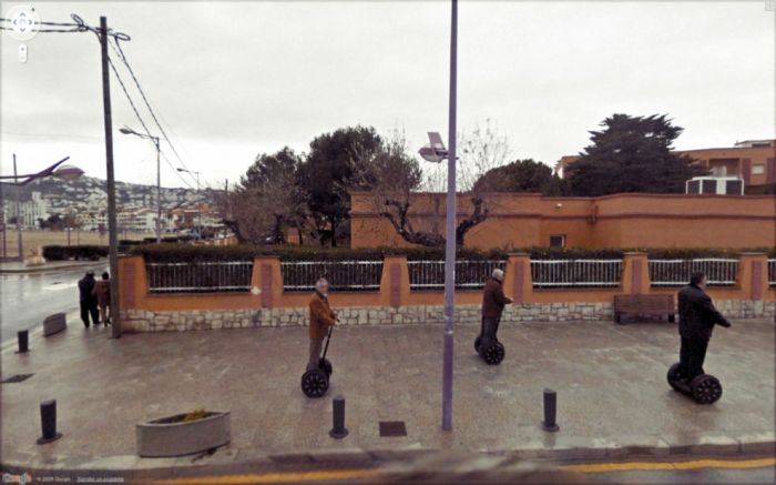       Google Street View (47 )