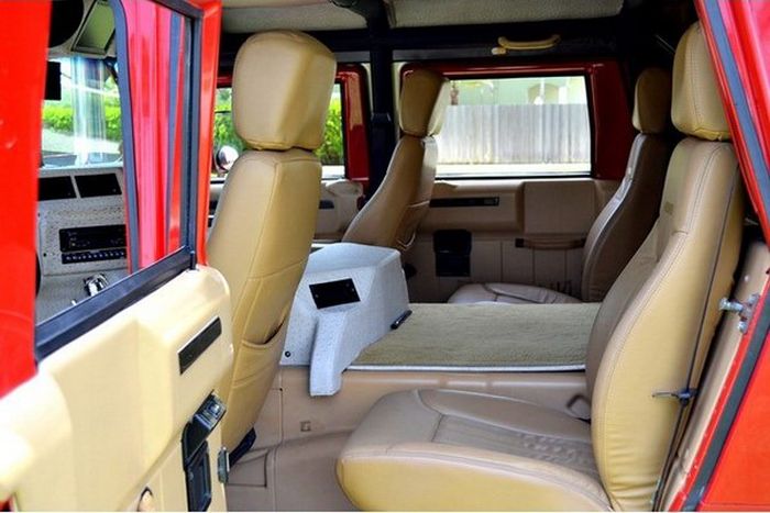   Hummer H1 (40 )