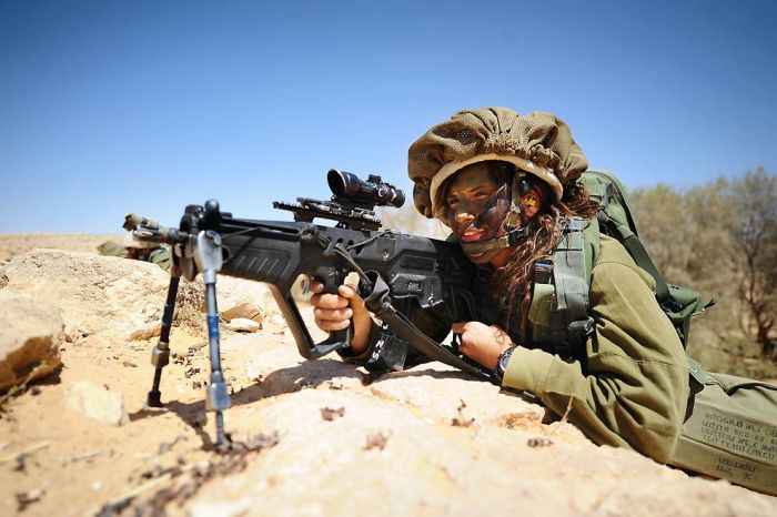 Отважные девушки армии Израиля (29 фото)