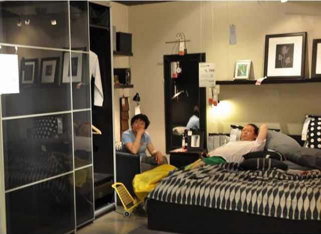 Китайский способ посетить IKEA (12 фото)
