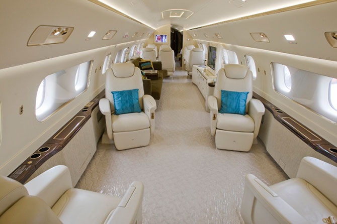 Салоны самолетов, на которых летают богатейшие российские люди страны