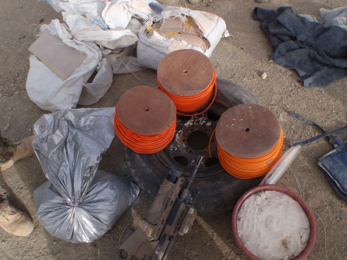 Оружие, конфискованное у талибских повстанцев